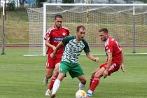 3. kolo FORTUNA divize A: FK Slavoj Český Krumlov - SK Klatovy 1898 (na snímku fotbalisté v červených dresech) 2:2 (1:2).