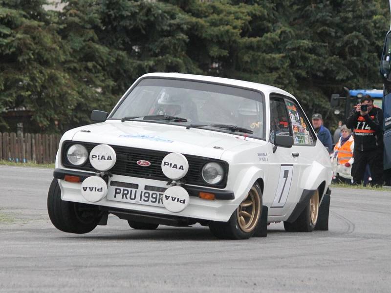 První rychlostní zkouškou 23. Historic Vltava Rallye byl tradičně Klatovský okruh.