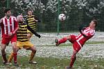 Krajský přebor 2016/2017: Luby (bíločervené dresy) - Chotíkov 1:0