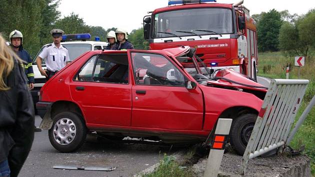 Tragická dopravní nehoda u Kokšína.