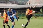 1. B třída, skupina B: Strážov (v modrém) - Hradešice 1:1.