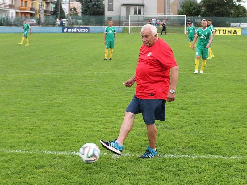 Divize 2016/2017: SK Klatovy 1898 (bílé dresy) - 1. FC Karlovy Vary 1:3