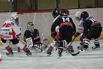 Žákovská liga, mladší žáci: HC Klatovy (v bílém) - HC Rakovník 16:0.