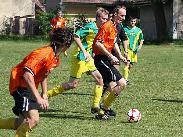 Měčín - Dlouhá Ves (oranžoví) 0:1