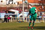 Fotbalisté TJ Pfeifer Chanovice (na archivním snímku hráči v zelených dresech) remizovali ve 22. kole I. B třídy s Blovicemi 1:1. Na penalty vyhráli hosté.