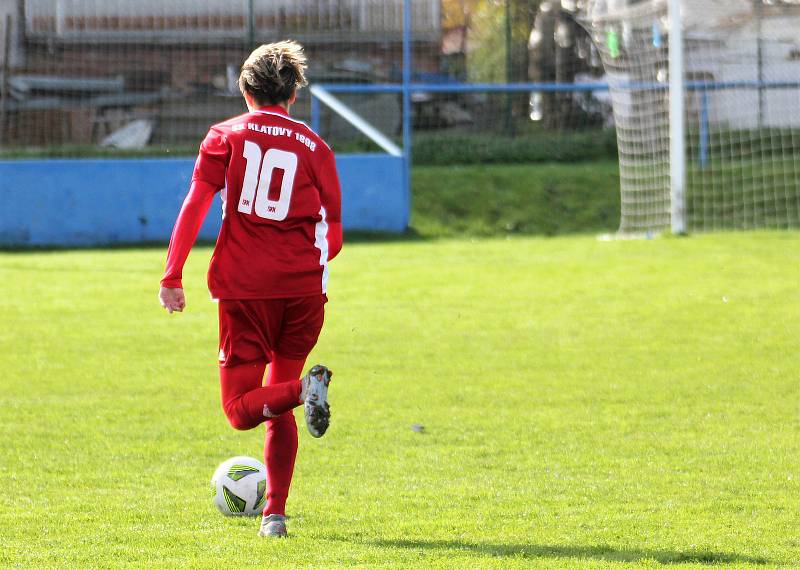 9. kolo divize žen, skupina C: SK Klatovy 1898 (na snímku fotbalistky v červených dresech) - TJ Jiskra Domažlice 1:1 (1:0).