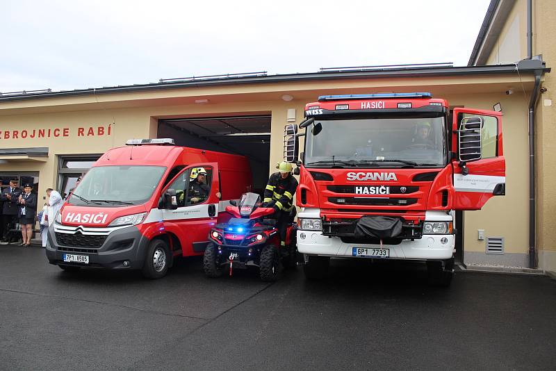 Slavnostní otevření hasičské zbrojnice v Rabí.