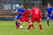 I. B třída, skupina B, 10. kolo: SK Bolešiny - SK Klatovy 1898 (na snímku fotbalisté v červených dresech) 1:5.