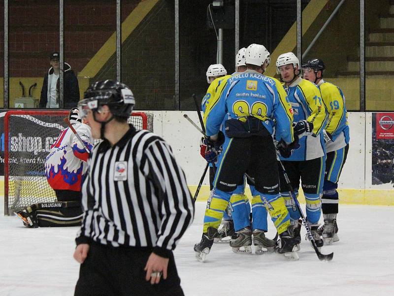 Krajská liga 2017/2018 - semifinále play-off: Klatovy B (bílé dresy) - Kaznějov