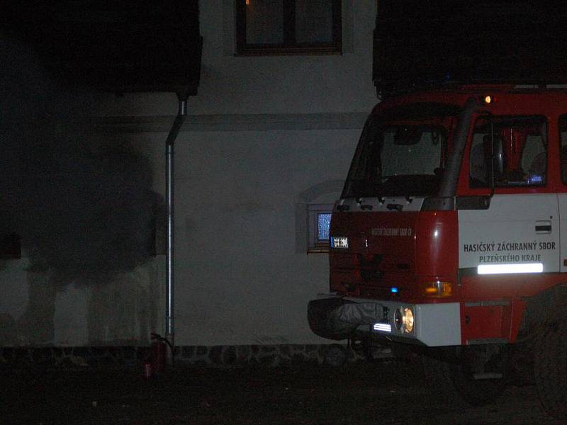 Požár objektu v Beňovech při němž uhořel člověk