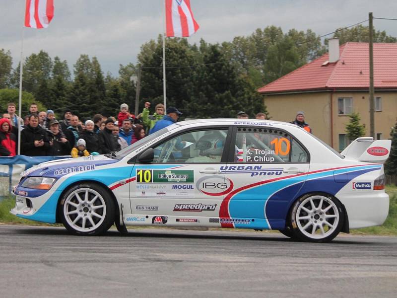 Jako první absolvovaly posádky 49. Rallye Šumava Klatovy tradiční Klatovský okruh.