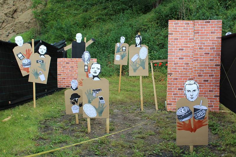V minulých dnech se uskutečnil další, již čtvrtý ročník střelecké soutěže strážníků, policistů a vojáků pod záštitou města Horažďovice.