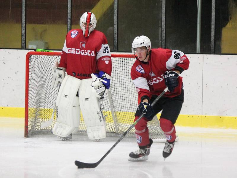 Přípravný zápas 2016: SHC Klatovy (červené dresy) - Deggendorfer SC 5:4