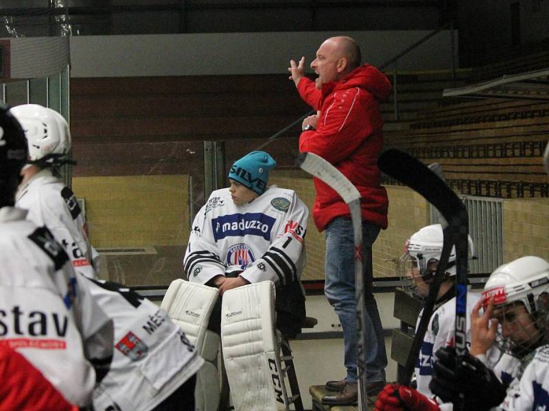 Krajská liga juniorů 2016/2017: HC Klatovy B (bílé dresy) - HC Slavoj Český Krumlov 4:5sn