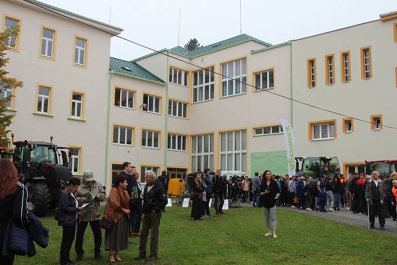 Zahájení oslav 150. výročí Střední školy zemědělské a potravinářské v Klatovech.