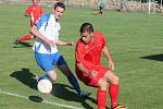 Baráž o 1. A třídu: Pačejov (v bílo-modrém) - Křimice 1:1.