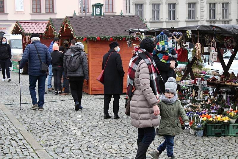 Vánoční trhy v Klatovech s Klatovským klášterním bazarem.