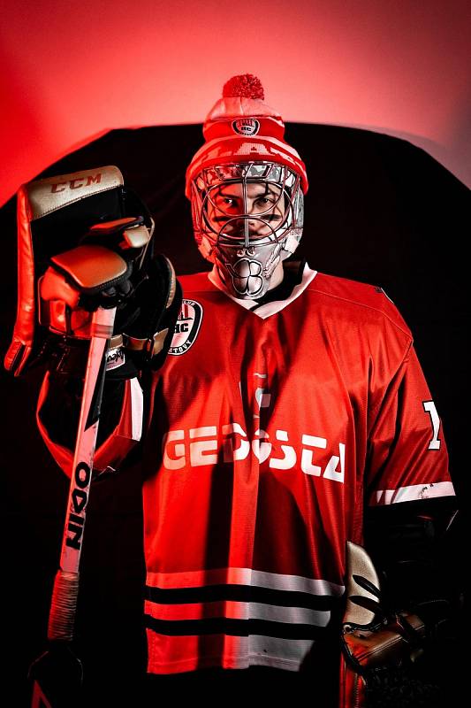 Hokejisté SHC Klatovy přivítají ve středu 1. února soupeře z HC Stadion Cheb pod širým nebem. Hrát se bude na stříbrském zimním stadionu.