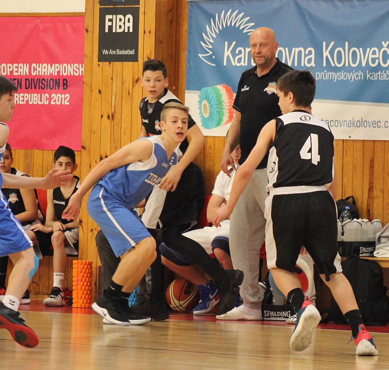 Grizzlies Plzeň U14 - Dresden Titans 67:63 - fotogalerie pátečního zápasu.