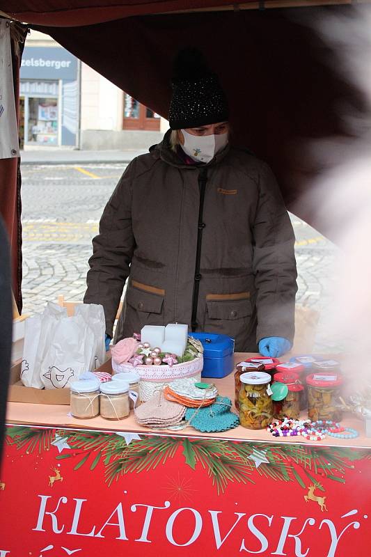 Vánoční trhy v Klatovech s Klatovským klášterním bazarem.