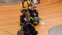 Úvodní kolo powerchair hockey ligy se vydařilo.