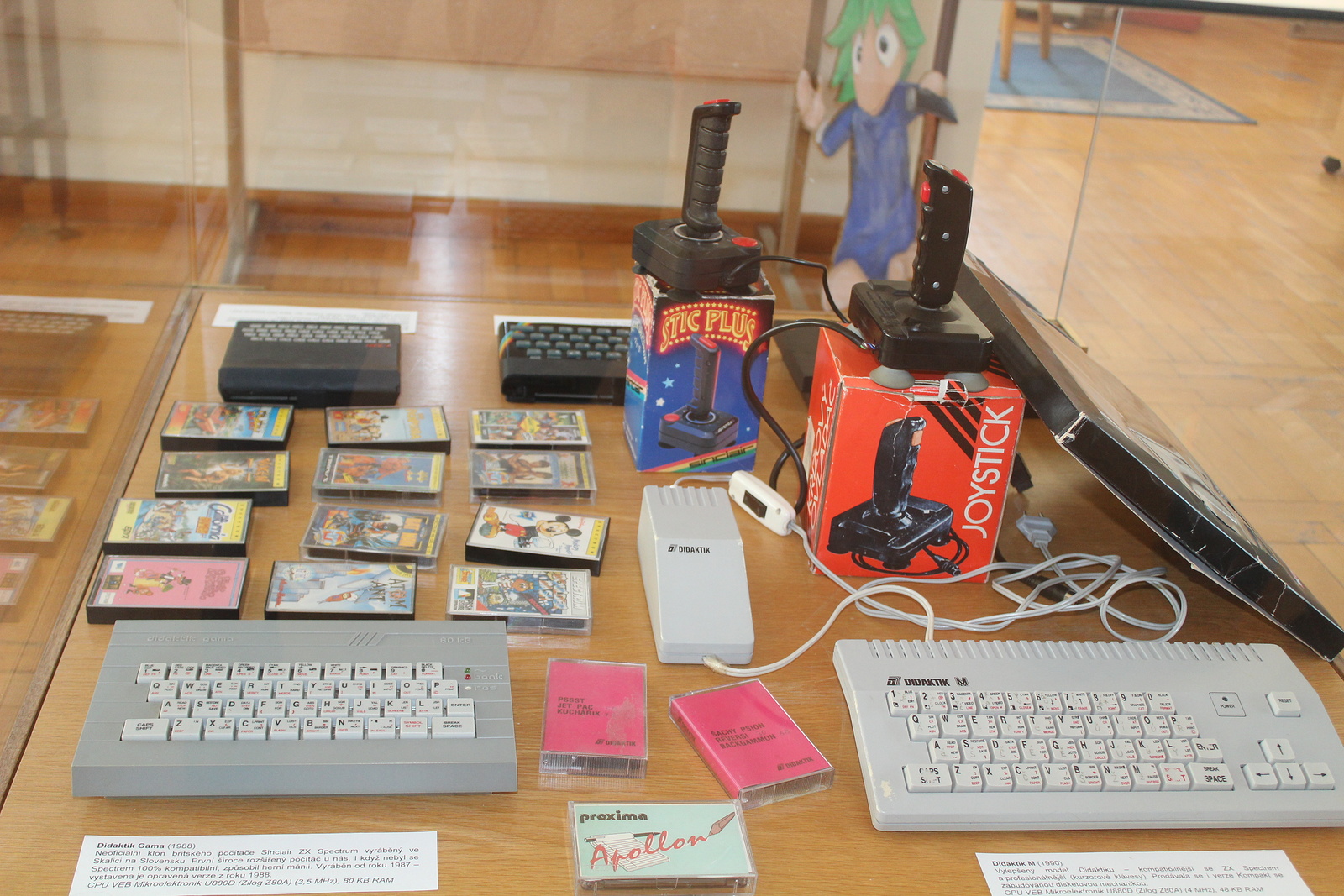 Předchůdci herních konzolí a počítačů jsou k vidění v klatovském muzeu -  Klatovský deník