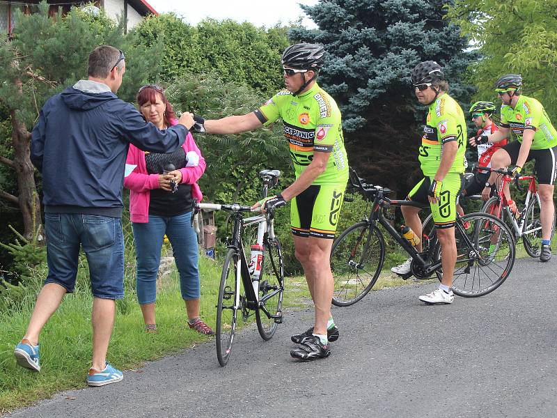 Cyklistika: Časovka cykloservisu Malát, start v Patrasce