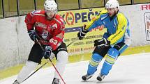 Krajská liga: HC Klatovy (červené dresy) - TJ Apollo Kaznějov 11:1