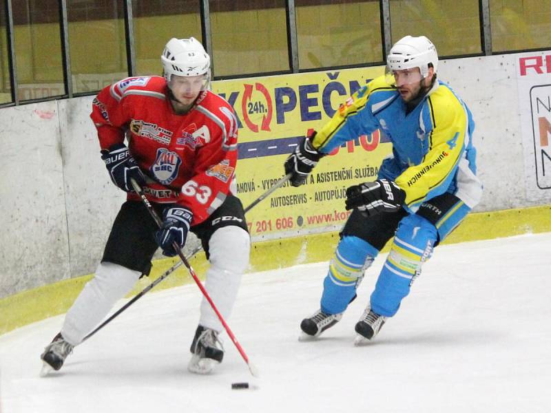 Krajská liga: HC Klatovy (červené dresy) - TJ Apollo Kaznějov 11:1