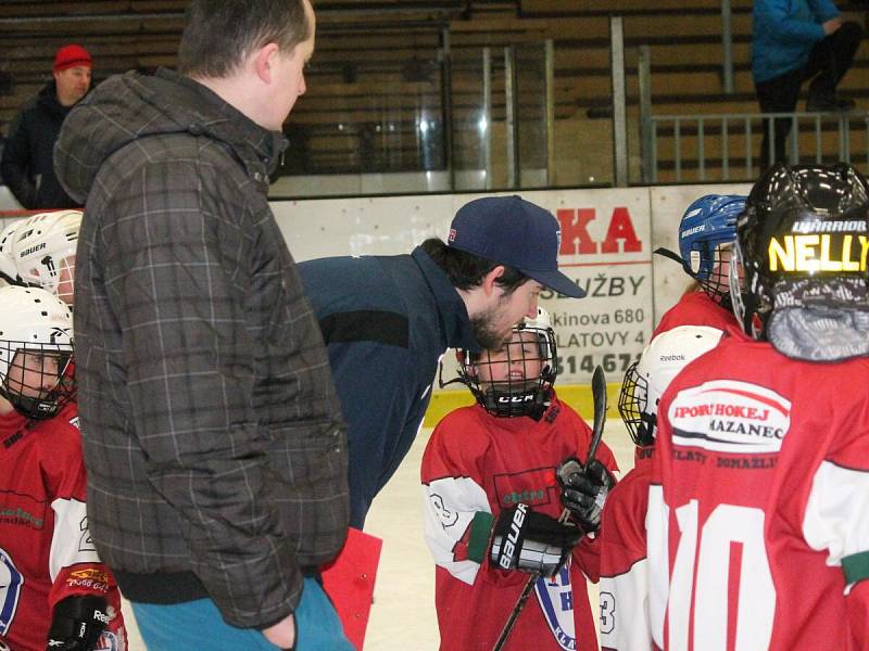 Přátelský zápas 1. tříd: HC Klatovy (v červeném) - HC Domažlice.