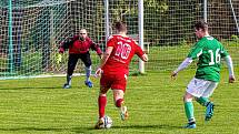 Fotbalisté FK Svéradice (na archivním snímku hráči v zelených dresech) porazili v okresním derby trápící se Pačejov jednoznačně 5:2.