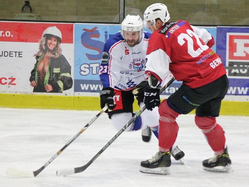 Přípravný zápas 2016: SHC Klatovy (červené dresy) - 1. EV Weiden 7:1