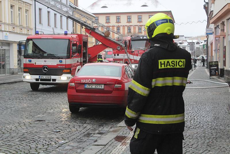 Požár domu v Sušici.