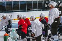Klatovským hokejistům začala druhá část přípravy. Už na ledě.