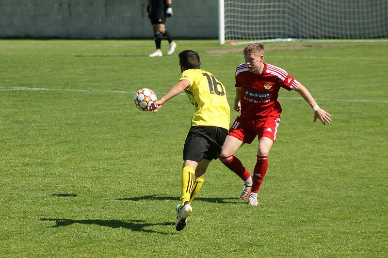 29. kolo FORTUNA divize A: FK ROBSTAV Přeštice - SK Klatovy 1898 3:1 (0:1).