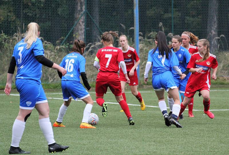 5. kolo České divize žen, skupina C: FC Táborsko – SK Klatovy 1898 (na snímku fotbalistky v červených dresech) 1:0 (1:0).