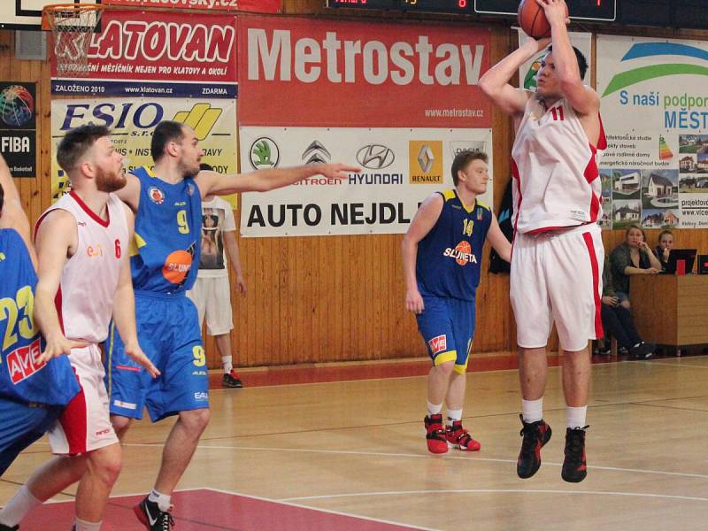 2. liga: BK Klatovy (bílé dresy) - Sluneta USK Ústí nad Labem 72:70