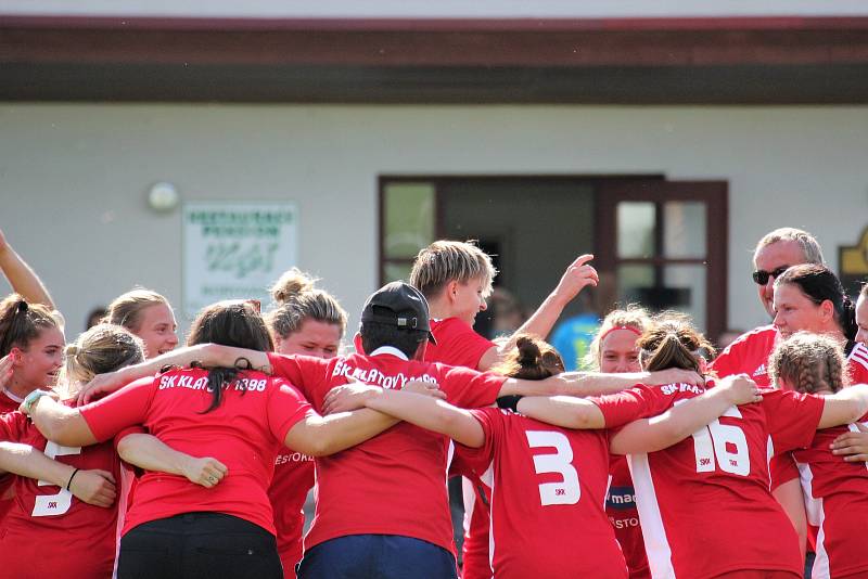 1. kolo divize C ženy: TJ Calofrig Borovany – SK Klatovy 1898 (na snímku fotbalistky v červených dresech) 2:7