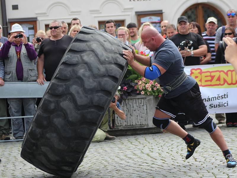 Závod strongmanů v Sušici.