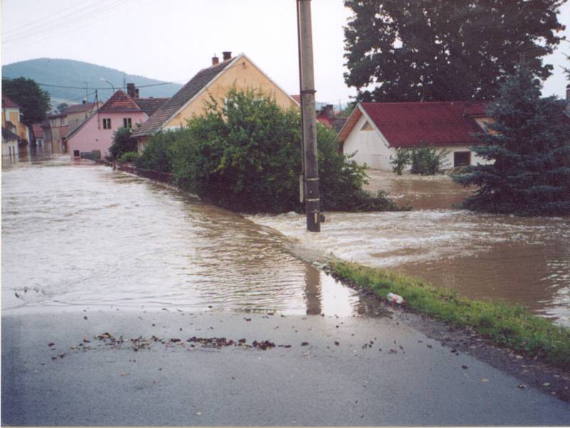 Švihov v době povodní v roce 2002. Foto: archiv