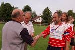 Fotbalisté Mochtína B  ve svém předspoledním vystoupení ve III. třídě doma porazili Kolinec 3:2. 