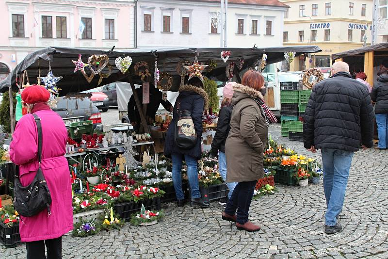 Vánoční trhy v Klatovech s Klatovským klášterním bazarem.