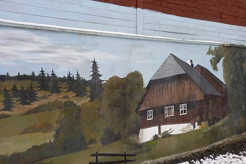 Malovaná zeď v Tedražicích.