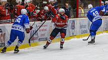 16. kolo západní konference 2. ligy: SHC Klatovy (na snímku hokejisté v červených dresech) - HC Benátky nad Jizerou 3:4.