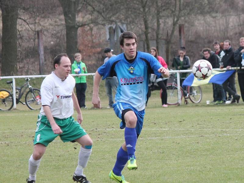 Krajský přebor mužů: Horažďovice (v modrém) - Stod 2:1.