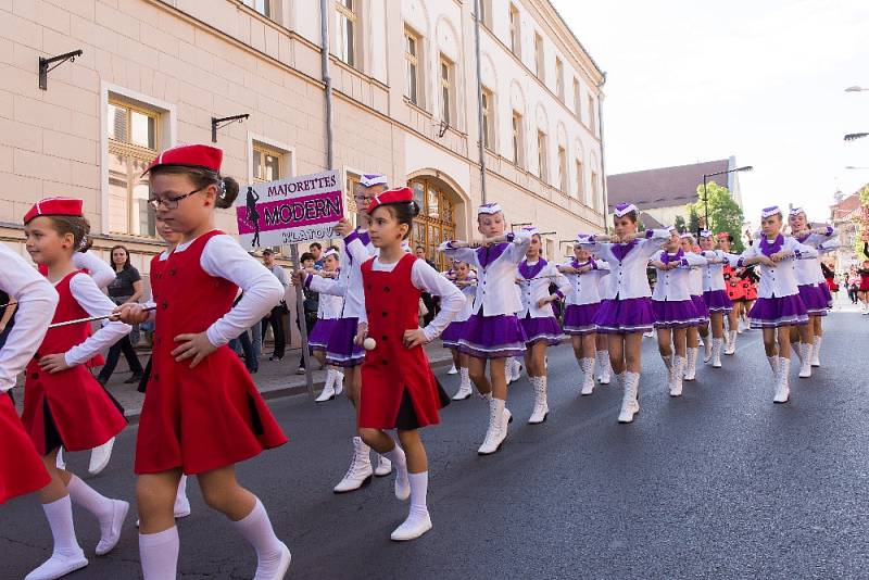 Klatovské mažoretky Modern se zúčastnili postupové oblastní soutěže v Žatci.