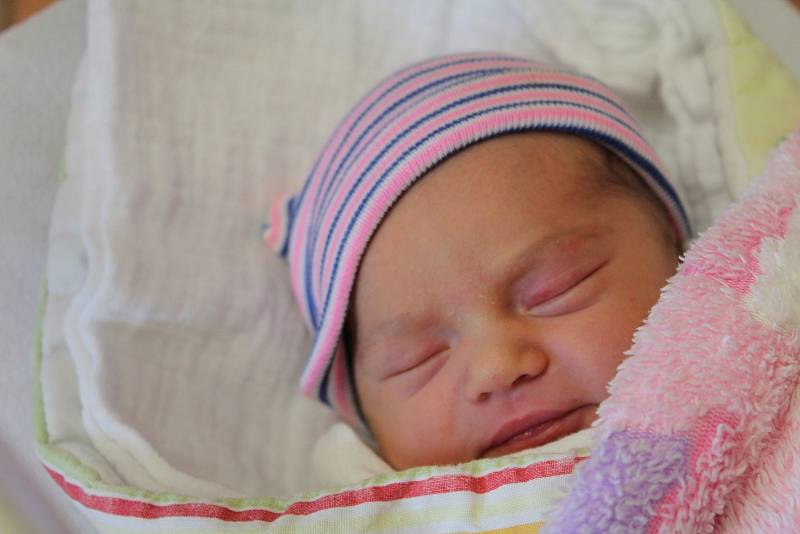 Adéla Kianková ze Slavíkovic se mamince Marii narodila v klatovské porodnici 31. května v 9:51 hodin. Holčička při příchodu na svět vážila 2970 g a měřila 50 cm.