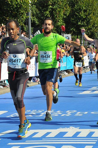 Jeho největší sportovní zážitek se však překvapivě nepojí s jeho sportem číslo jedna. A ani se neuskutečnil v malé zemi v samotném srdci Evropy. „Mým nejsilnějším zážitkem je absolvování berlínského maratonu v roce 2016. Ty davy lidí, atmosféra, emoce na 