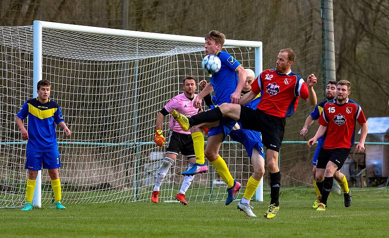 19. kolo I. A třídy: Svatobor Hrádek (modří) - Žákava 0:4.