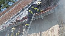 V pondělí vypukl ve Skránčicích velký požár hospodářského stavení.